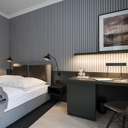 Alster-Hof Hotel Hamburg Exterior photo